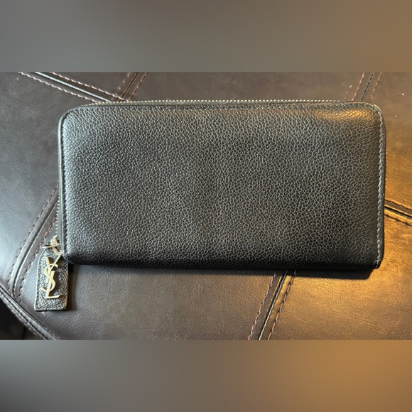 SOLD 🥲 Saint Laurent Grain de Poudre Rive Gauche Zip Around Wallet - Picture 4 of 7